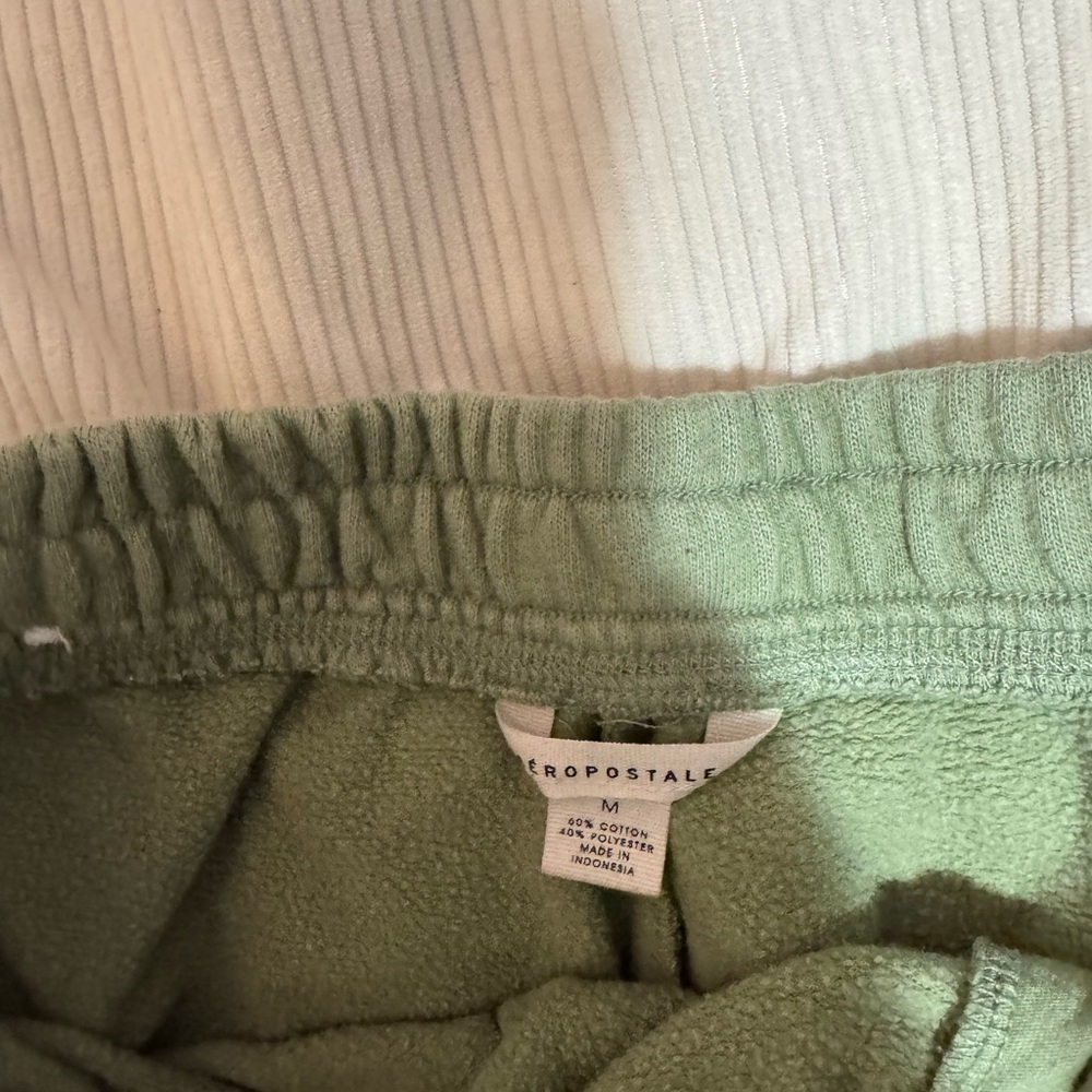 Aeropostale Green Joggers Elastic Waistband Soft Fabric